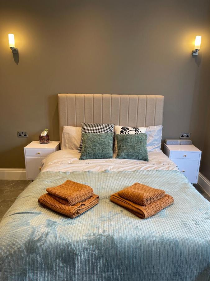 Modern Huge Double Room With Private Bathroom In Colindale Edgware Kültér fotó